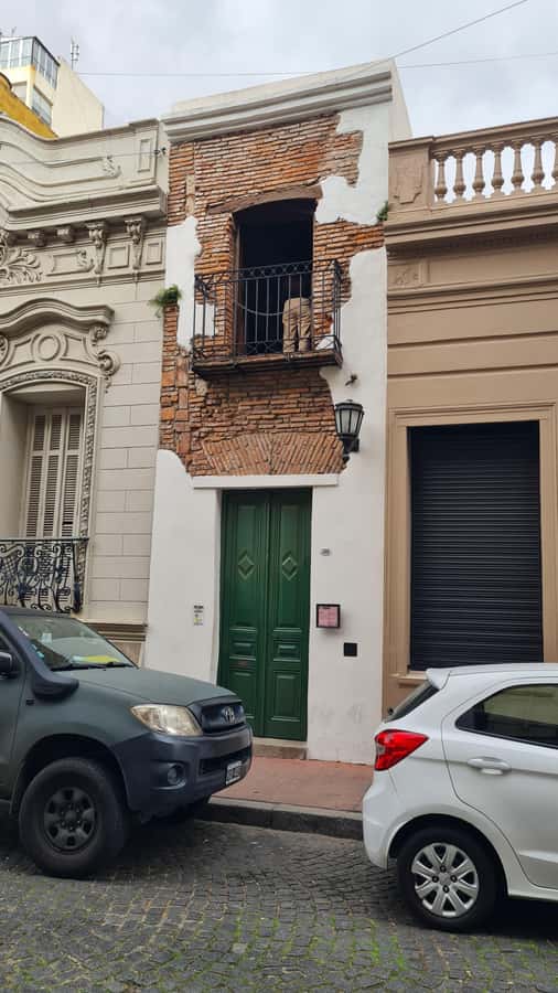 Buenos Aires: San Telmo, History, Bars, and Tango! - The Russian Orthodox Church adds visual contrast