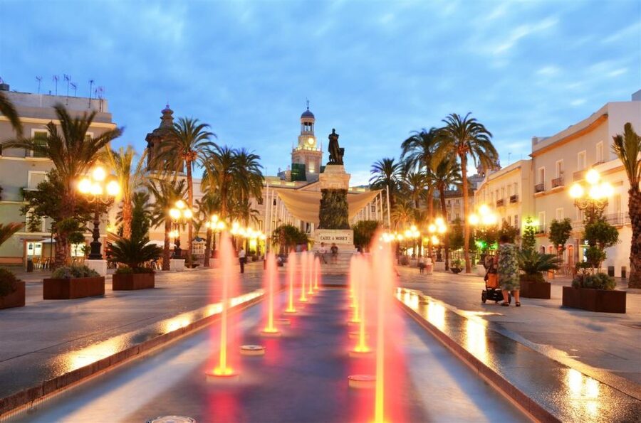 Cadiz: Medieval Tour - Walking through the Pópulo quarter