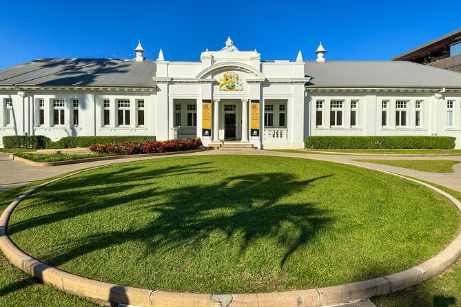 Cairns History Walking Tour - Local government at the Mulgrave Shire building