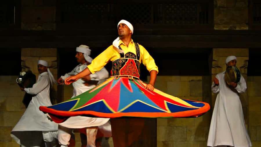 Cairo: Egyptian Heritage Tanoura Dancing Troupe Show - Cairo traffic is part of the four-hour plan