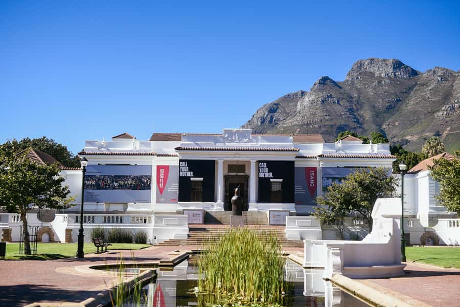 Cape Town: Art, Culture & History Walking Tour - The guides: Mandi, Olwethu, Diego, and others
