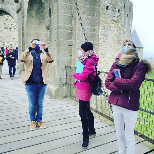 Carcassonne: 1h30 Walking Tour of the Medieval City - Following the walls toward the Aude Valley