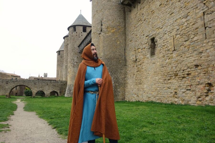 Carcassonne: Medieval Builder-Themed City Tour with a Guide - Meeting Guilhem at the Porte Narbonnaise