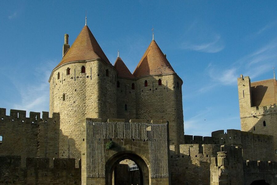Carcassonne: Private Guided Tour of the Medieval Fortress - Who should choose this Carcassonne tour?