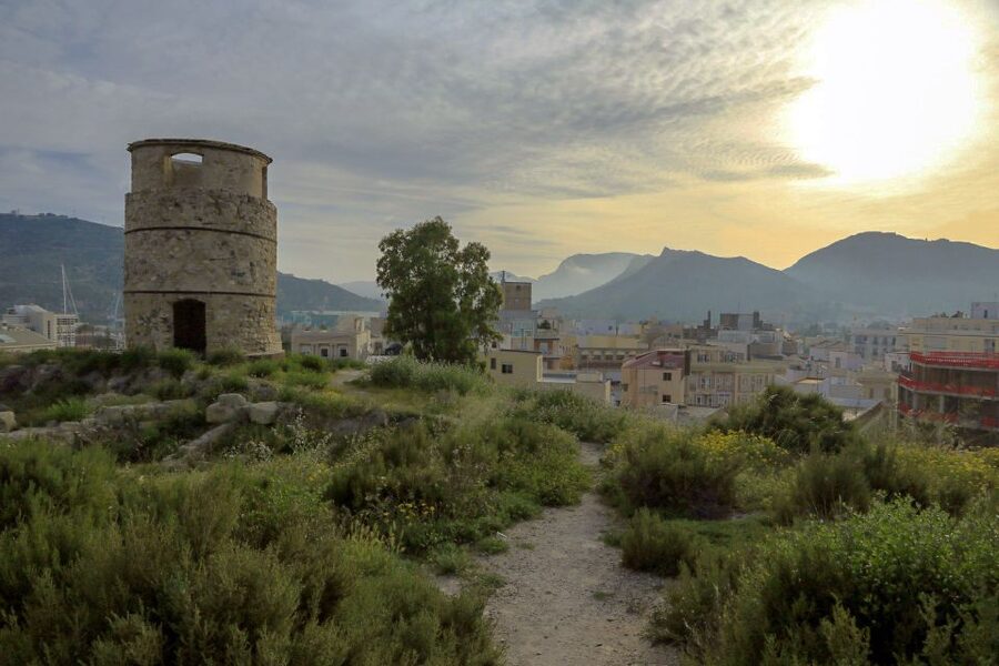 Cartagena: Ancient Roman Walking Tour with Entry Tickets - Ending with a tapa and a drink