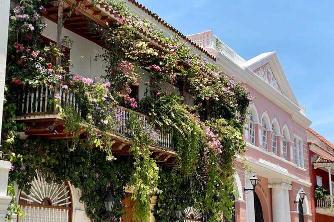 Cartagena Instagrammable History - Why this walk feels different from a standard city tour