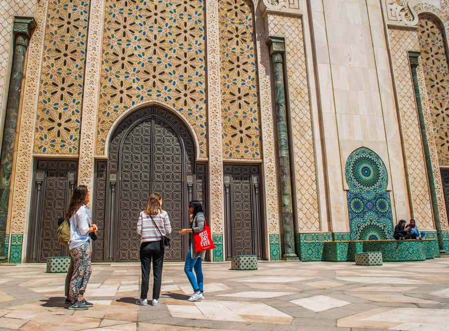 Casablanca Cultural Tour: Medina, Views & Local Delights - Why this four-hour tour works in Casablanca