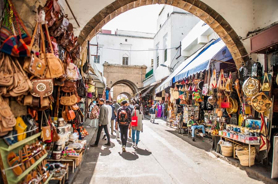 Casablanca Cultural Tour: Medina, Views & Local Delights - Mohammed V Square and the city’s French-Moroccan blend