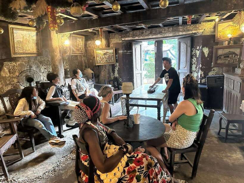 Cebu City: Historical Street and Food Tour - The Heritage of Cebu Monument