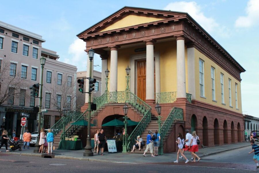 Charleston: Historic City Highlights Guided Bus Tour - Comfort, weather, and the view from your seat
