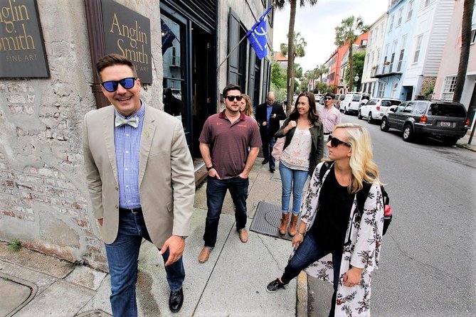 Charleston Historical Walking Tour: Pirates, Patriots, and More - Waterfront Park and the opening view