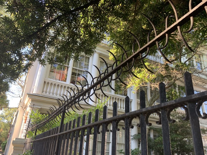 Charleston: Historical Walking Tour with Storytelling - Key points to know before you book