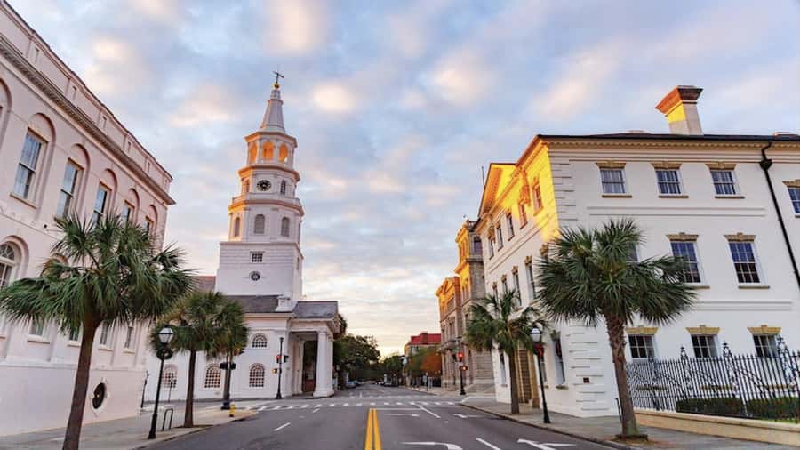 Charleston: History and Architecture Guided Walking Tour - The French Quarter, Rainbow Row, and City Market