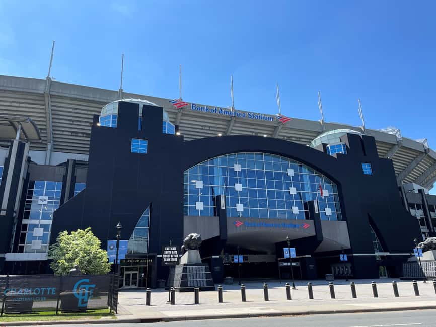 Charlotte: Historical City Tour by Shuttle Bus - Getting your bearings from 150 N College Street