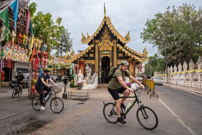 Chiang Mai: Historic Old City Bike Tour - Morning or Night - Why a bicycle works so well in Chiang Mai’s Old City