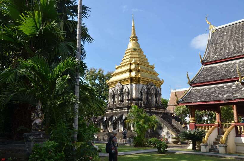 Chiang Mai: Historic Temples and City Guided Walking Tour - Why this three-hour walk works so well