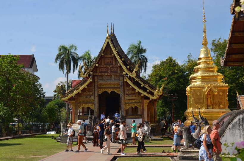 Chiang Mai: Historic Temples and City Guided Walking Tour - Starting at Wat Chiang Man, Chiang Mai’s oldest temple