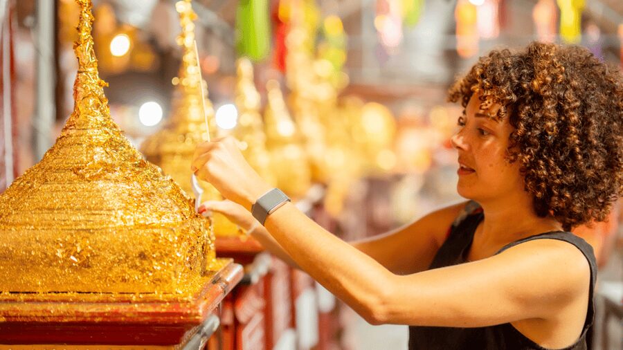 Chiang Mai: Historical and Culture Exploration Walking Tour - Timing, heat, and the pace of the walk