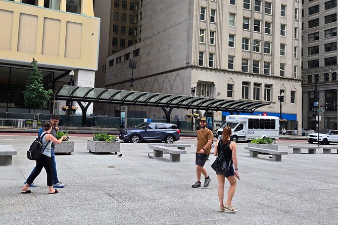 Chicago Architecture and True Crime Tour - The true crime stories behind the buildings