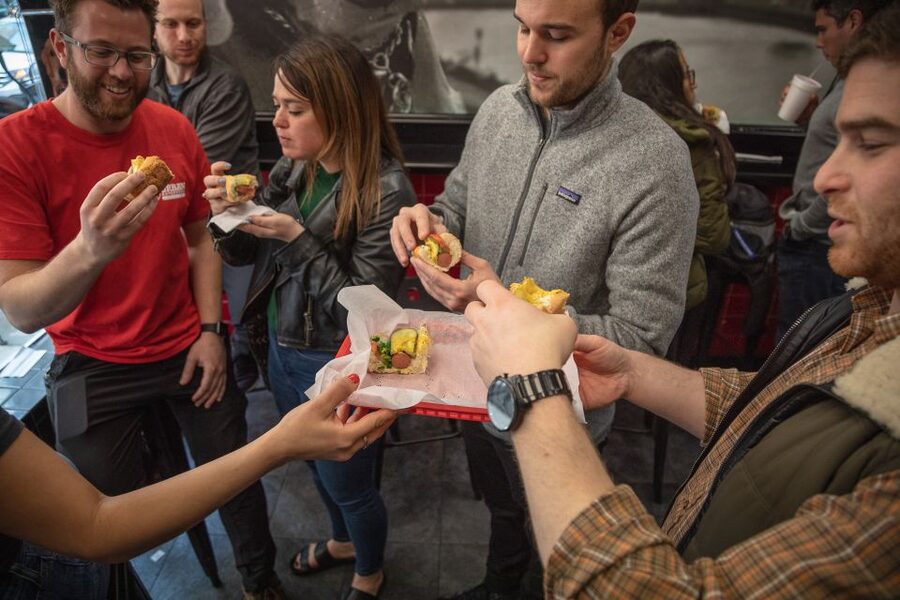 Chicago: Food, History and Architecture Tour - The food: hot dog, deep-dish pizza, and Italian beef