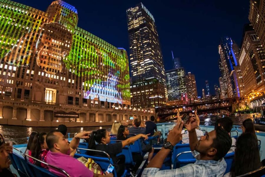 Chicago: Historic Gangsters & Twilight Tales Night Cruise - Chicago’s darker stories, told from the river