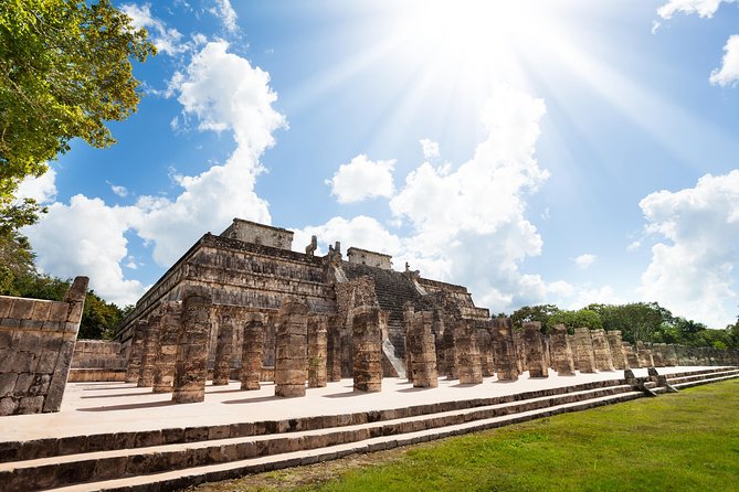 Chichen Itza Guided Historical Tour with Lunch Included - Guides, language, and group expectations