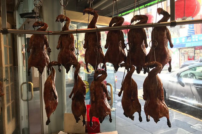 Chinatown & North BeachLittle Italy: 7 Tastings & History - Cannoli at Stella Pastry