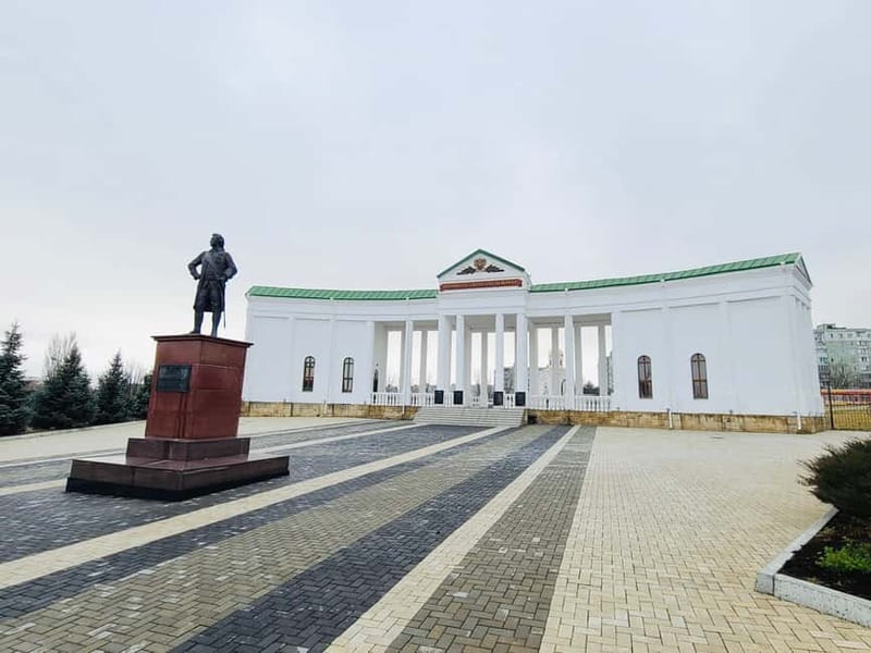 Chisinau: Discover Soviet Heritage of Transnistria - What the guides add to the day