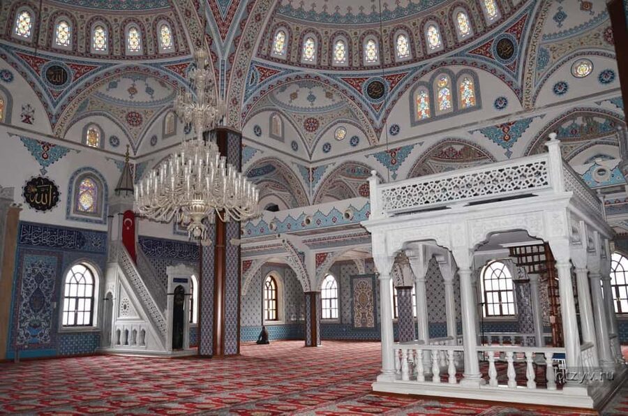 City of Side: Green Canyon, Waterfall, Ancient City Mix Tour - Hotel pickup, the mosque, and the first cultural stops