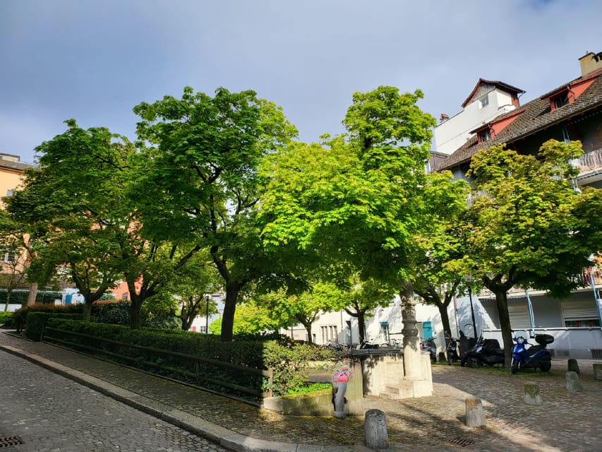 City tour historic old town Zurich - Neumarkt and the city’s former residents
