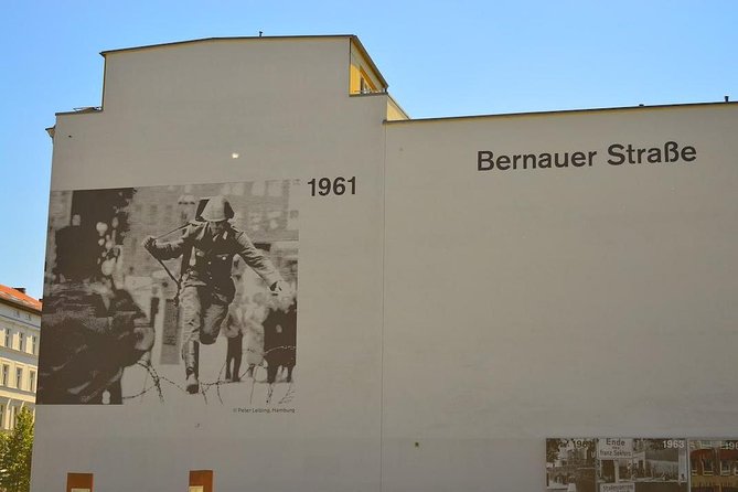 Cold War, Berlin Wall, Spies and the East Side Gallery - The Brandenburg Gate and a changed national symbol