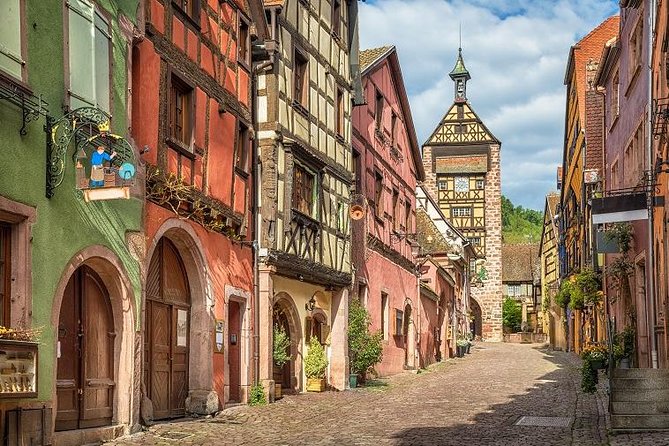 Colmar, Medieval Village & Castle Small Group from Strasbourg - Colmar: half-timbered streets and Little Venice
