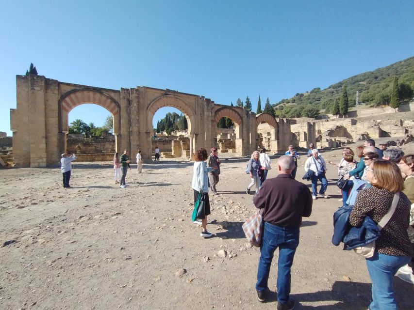 Cordoba: Medina Azahara Museum and Archaeological Site Tour - The 3D film shows what the ruins cannot