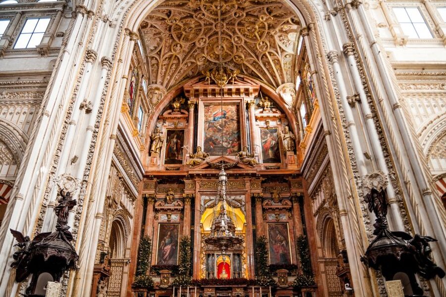 Córdoba: Skip-the-Line Great Mosque-Cathedral History Tour - Meeting at the Lone Olive Tree