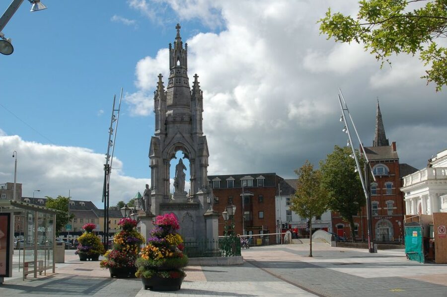 Cork: Guided Historical Walking Tour - South Mall’s old boathouse entrances