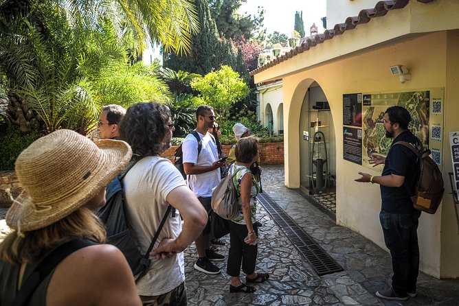 Costa Brava & Medieval Village Tour with Lunch - Meeting the group beside the Palau de la Música