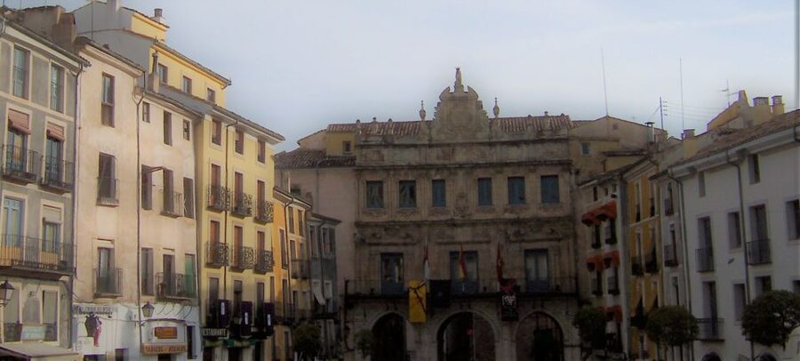 Cuenca: Medieval Old Town - Hanging houses and improbable architecture