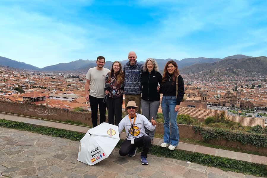 Cusco: Historic Walking Tour with Pisco Sour and Music Show - Key points at a glance