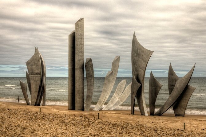 D-Day Beaches Shore Excursion from Le Havre with Packed Lunch - Pointe du Hoc makes the terrain part of the story