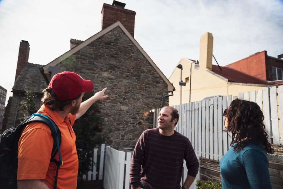 DC: Georgetown History & Architecture Tour with Local Guide - Why Georgetown makes a good walking tour