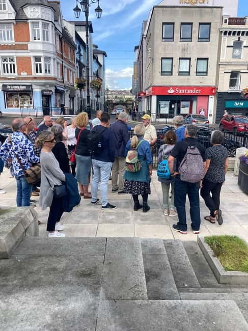 Derry: McCrossan’s Public Walking Tour of the Historic City - Price, value, and who should book