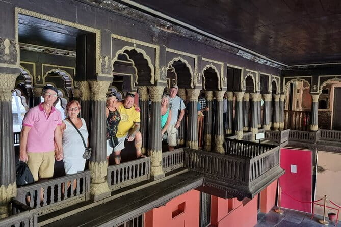 Discover Bangalore with Me (A Private Historical Walk Tour) - Bangalore Fort offers a short look at Kempe Gowda’s city