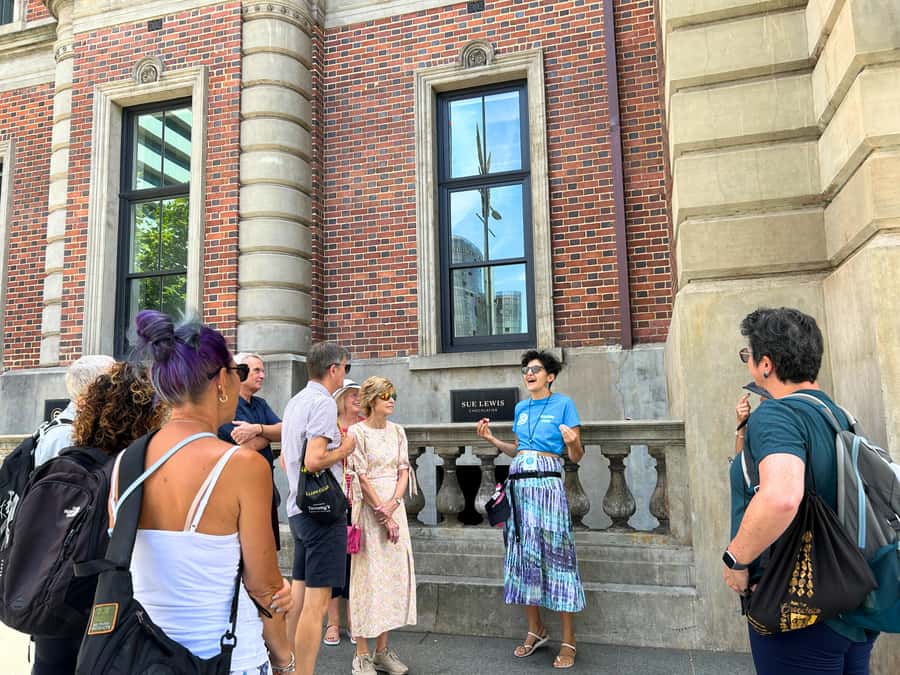 Discover Perth Walking Tour: History, Art, Sights + More! - What the guides add to the experience