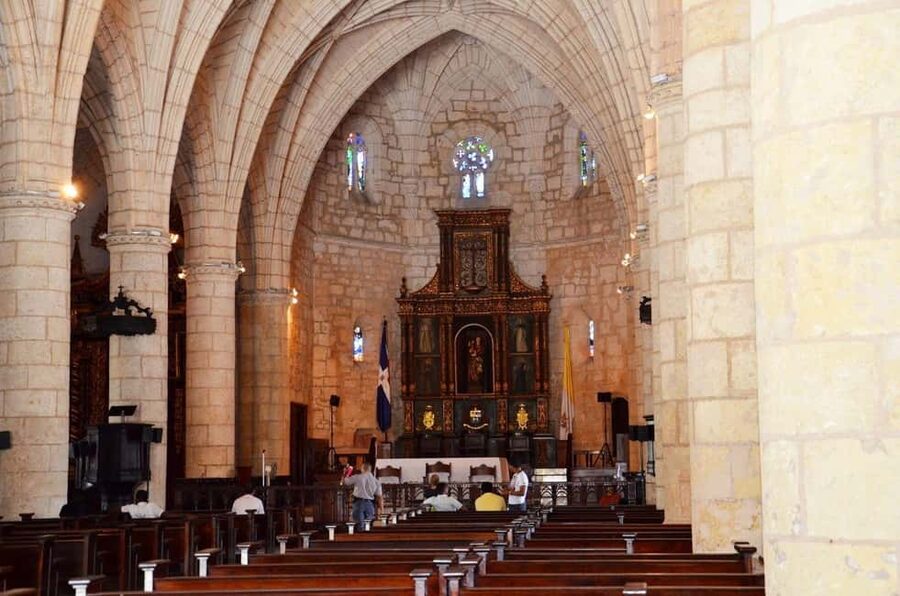 Discover Santo Domingo: Colonial History, Monuments & Lunch - Columbus Lighthouse and the monuments outside the old city