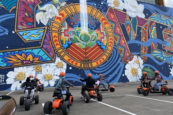 Downtown Dallas Sightseeing & History 2 Hour E-Bike tour - Seeing the AT&T Discovery District