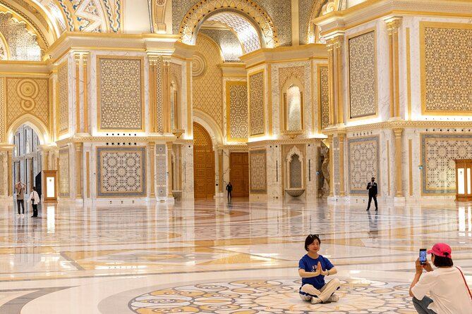 Dubai: Abu Dhabi Trip with Lunch at Al Khayma Heritage Restaurant - Qasr Al Watan: grand rooms and a self-guided palace visit