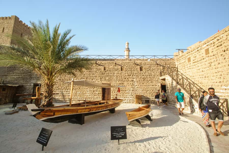Dubai: Historic City Highlights Day Trip - Spice Souk and Gold Souk: browse with a plan