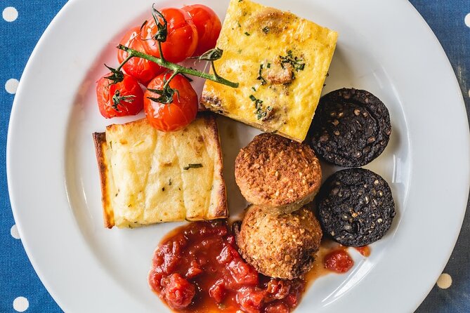 Dublin Historical Centre Private Food Tour with 8 Food Tastings - Warm sausage rolls and a secret bite