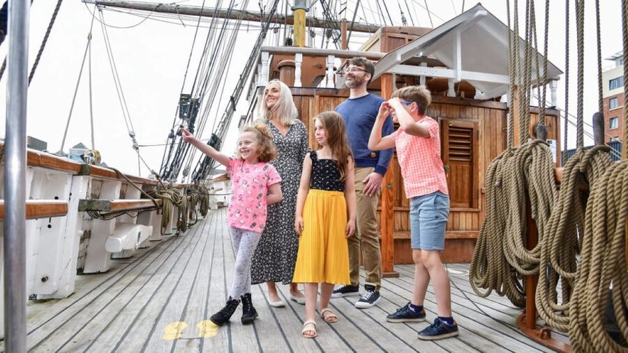 Dublin: Jeanie Johnston Tall Ship Irish Famine History Tour - FAQ