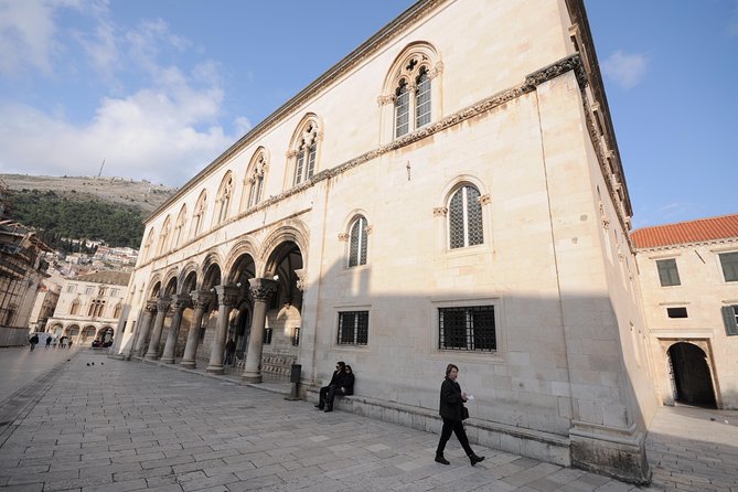 Dubrovnik Old Town History Walking Tour - Luza Square, Orlando Column, and the end of the walk